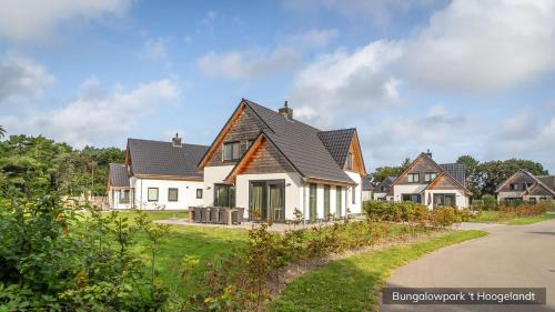 De Koog Resort | Pet-Friendly Bungalowpark 't Hoogelandt with Ocean View