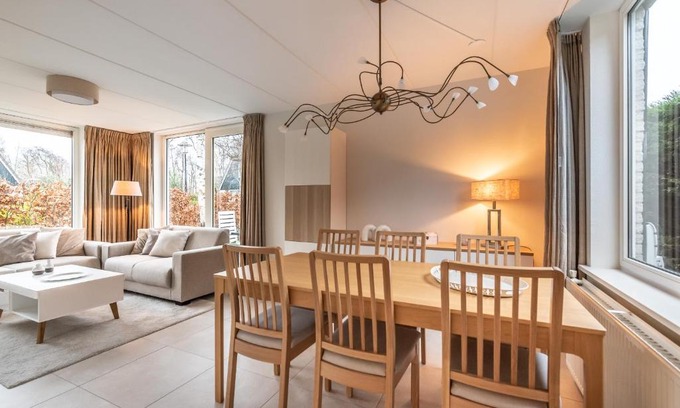 Egmond-Binnen Resort | Unique Bungalows at Bungalowpark Mooyeveld by the Dunes!