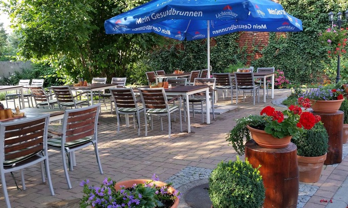 Ziesar Hotel | Discover Burg Hotel Ziesar: Family-Friendly Retreat