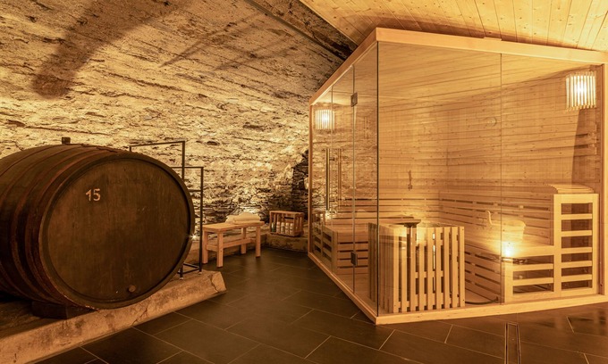Historic Downtown Hotel | Experience Comfort at Burgblickhotel with Spa and Restaurant
