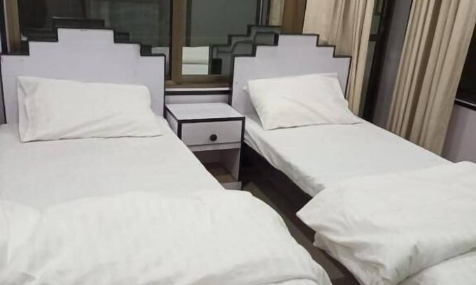 Skardu House | Cozy Burj Baltistan Intl Guest House with Breakfast Included