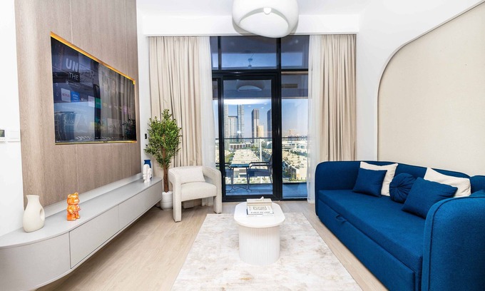Nad Al Sheba Apartment | Burj Khalifa View - Pool, Gym - 10 Min To Downtown