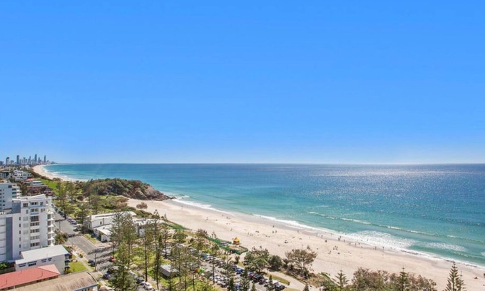Miami Apartment | Relax at Burleigh Surf Apartments with Ocean Views & Spa