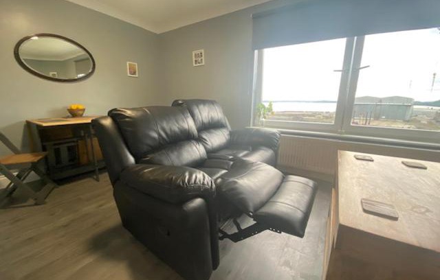Burntisland Apartment | Scenic Burnt Island 2-Bed Apartment with Family-Friendly Amenities