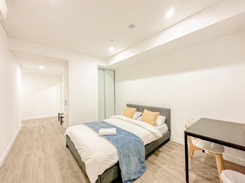 Burwood Apartment | Burword Suites: Highly Rated with Free Parking
