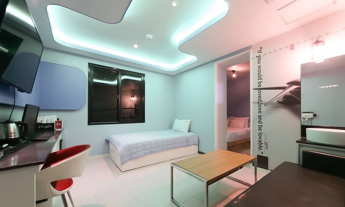 Busan Hotel | Cozy Busan Gijang 2PM: Eco-Friendly Retreat with Hot Tub