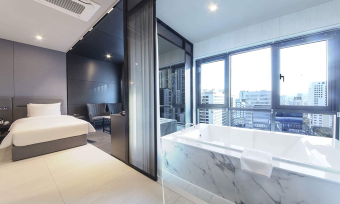 Choryang Hotel | Comfort Stay at Busan Station City Hotel: Rated 9/10