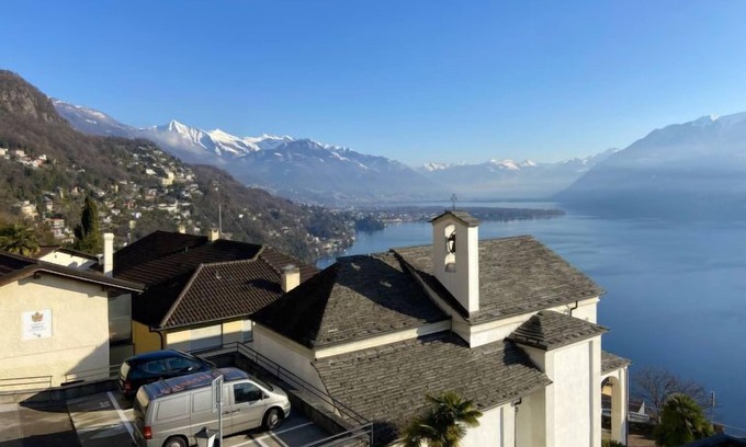 Ronco sopra Ascona Apartment | Relaxing Busbai 2 by Interhome with Lake View Spa