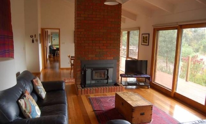 Bellbrae House | Tranquil Bush & Beach Retreat: Guest Rated 9.8/10