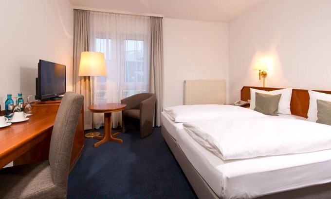 Neustadt an der Weinstrasse House | Explore Comfort in Business Double Room at ACHAT Hotel
