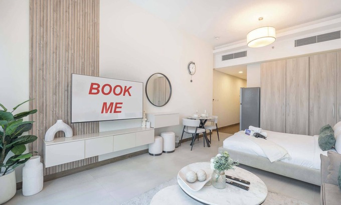 Business Bay Apartment | Business Bay for 2 people with Private Balcony!
