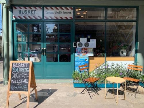Chiang Rai Hostel | Budget-Friendly Busket Hostel with Kitchen Amenities