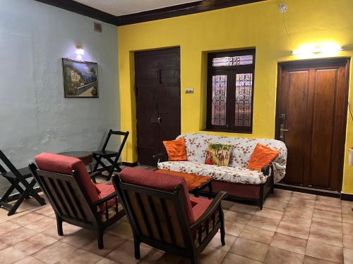 Kalapettai Apartment | Bussy house