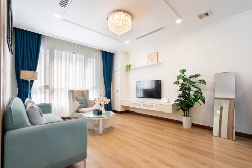 Ben Nghe Apartment | Vibrant Stay in the Heart of JapanTown with Family Amenities