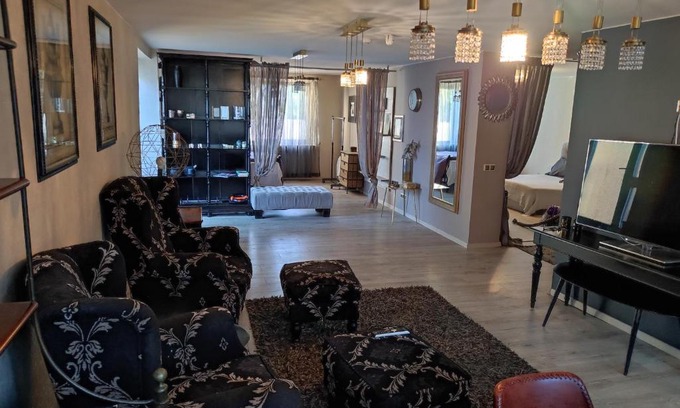 Klaipeda county Apartment | Top-Rated Butikas: Family-Friendly Haven Awaits You