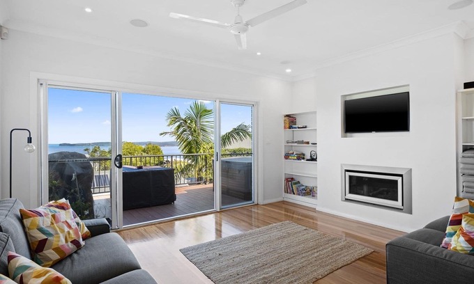 Killcare Heights House | Butlers Beach House at Killcare