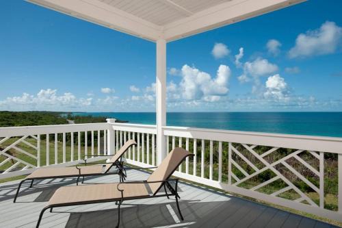 James Cistern Apartment | Buttonwood Reserve: Oceanfront Duplex with Pool & Breakfast