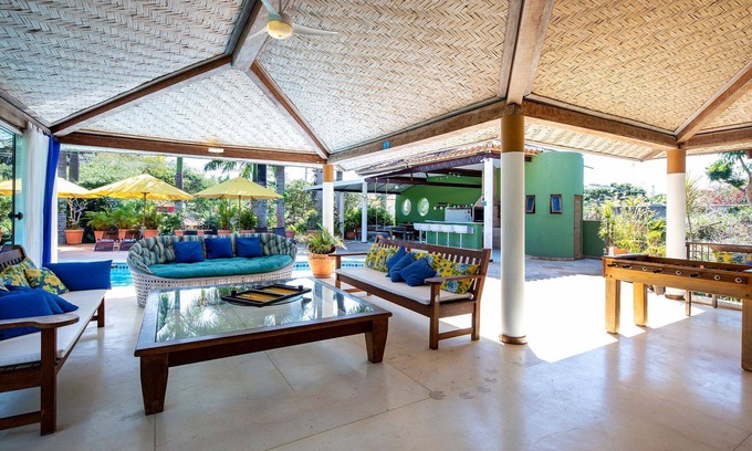 Humaita Villa | Elegant Mansion in Búzios with Pool and Spa Amenities