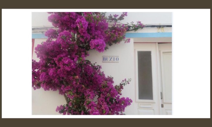 Vila do Bispo House | Pet-Friendly Buzio: Oceanfront Escape with Hot Tub Amenities