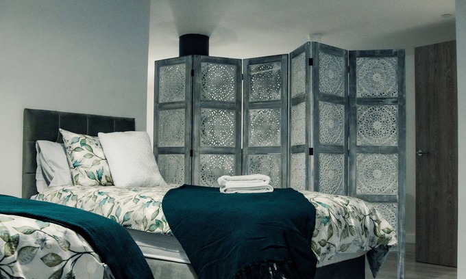 Bradford Apartment | Ideal Stay at Bv Comfy Basement Apartment with Breakfast