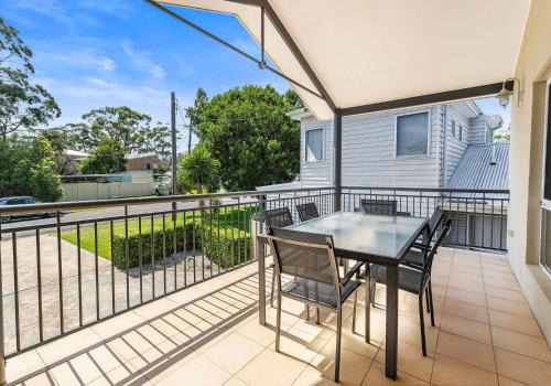Shoalhaven Heads House | Relax at By The Jetty: Family & Pet-Friendly Getaway