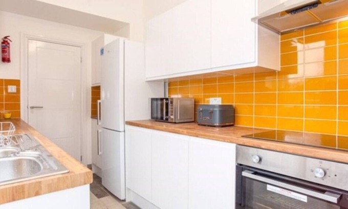 North Wheatley House | Ideal ByEvo Darwin House for Families and Contractors