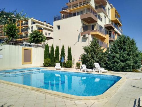 Byala Apartment | Byla Sea Star Apartment: Pet-Friendly Oceanfront Retreat