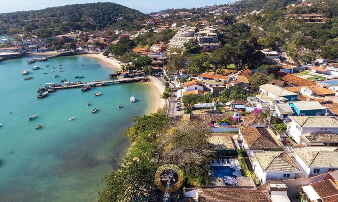 Humaita House | Oceanfront Bz48 Condomínio with 4 Suites & Top Amenities