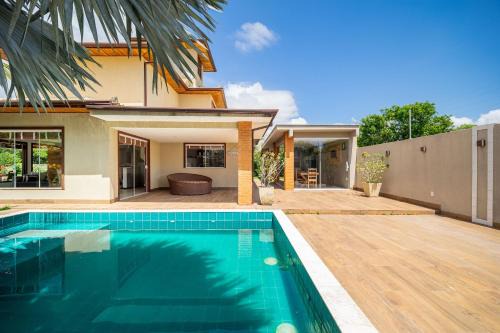 Praia Rasa House | Discover Casa: 200m from the Beach with Pool & Sauna
