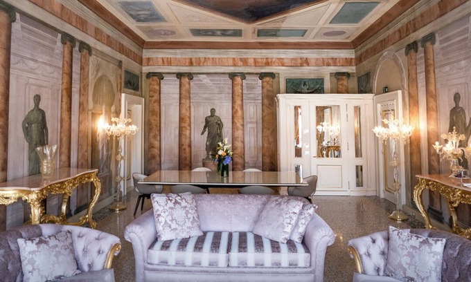 Cannaregio Hotel | Experience History at Cà Bonfadini - Rated 9.8/10!