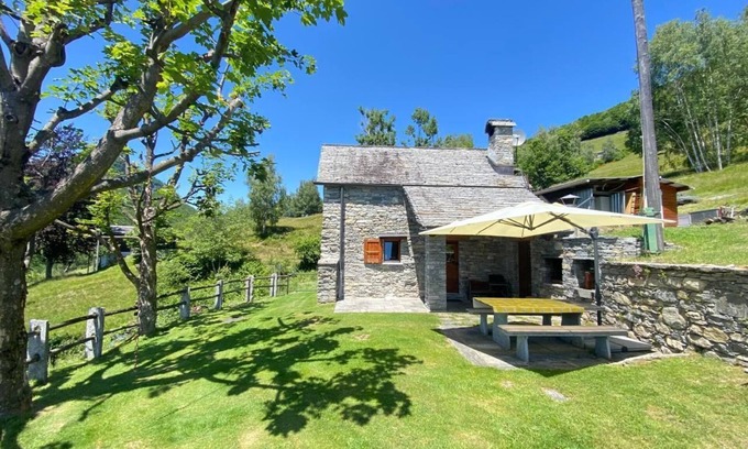 Centovalli House | Cozy Holiday House Intragna for Families with Great Amenities