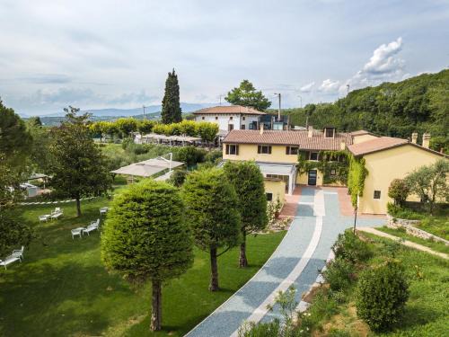 Borgo Trento Hotel | Discover Cà Toresele Relais Osteria Garden: Rated 9/10 Stay