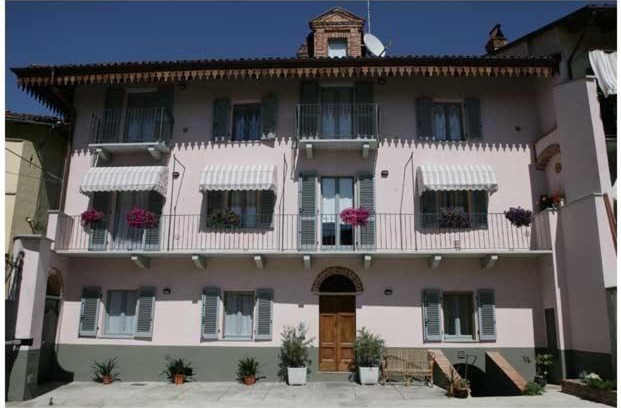 Monta Apartment | Pet-Friendly Cà Veja: Top-Rated Stay for Families