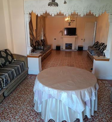 Melilla Apartment | Convenient Stay at Céntrico Cardenal Cisneros 7 for Families