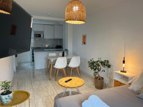 Santa Fe Apartment | Prime Central Studio with Pet & Child-Friendly Amenities