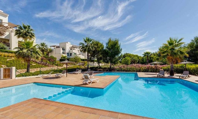 Lo Rufete Apartment | Family-Friendly 2-Bedroom Apartment in Las Colinas
