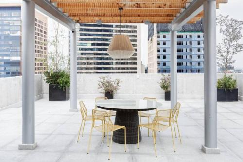 Miguel Hidalgo Apartment | Inviting Polanco Apartment with Pool, Gym & Garage Access