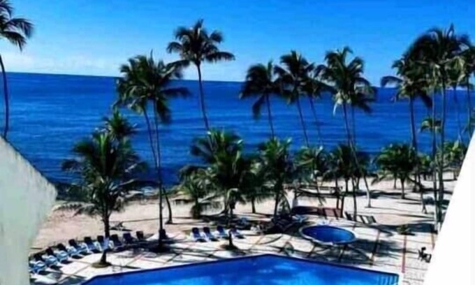 Villas Del Mar Apartment | Beachfront Studio with Pool & Kitchen - Guest Rated 10/10