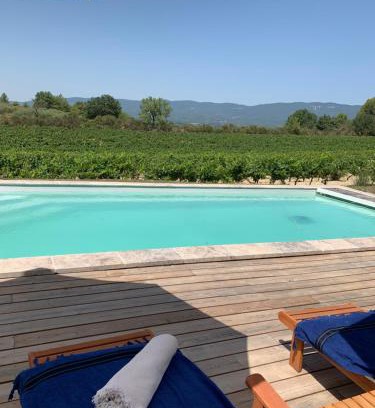 Ansouis Bed & Breakfast | Guest Rated 10/10 at Côté Ansouis with Pool Access