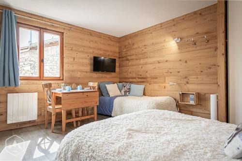 Le Bourget Apartment | Experience Côté-Bourget: Family-Friendly Stay near La Norma