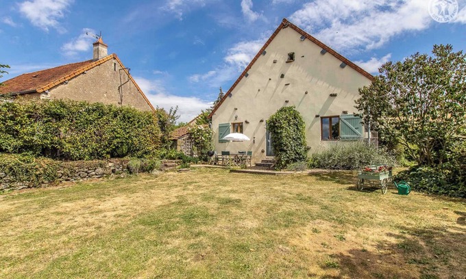 Morlet House | Discover Côté Jardin - MORLET: Family & Pet-Friendly Retreat