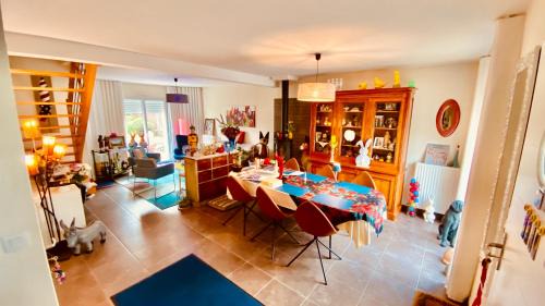 Vern-sur-Seiche Bed & Breakfast | Discover Comfort at Côté Sud: Pet-Friendly & Family-Centric