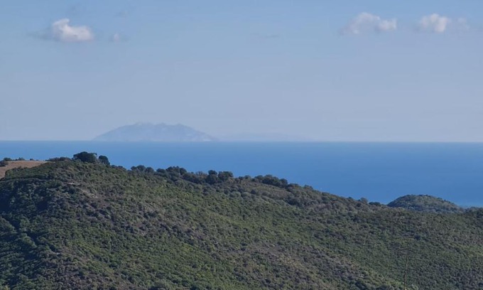 Sollacaro Bed & Breakfast | Oceanfront Retreat at Côte Est Pancheraccia with Breakfast