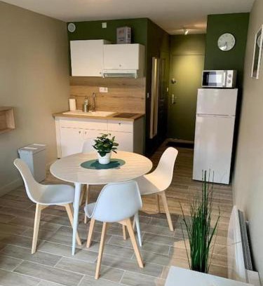 Bleriot-Plage Apartment | Oceanfront Getaway at Côte et mer, Rated 9.2 by Guests
