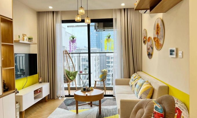 Gia Lam Apartment | Cozy 1-Bedroom Retreat with Scenic Views at Vinhomes Ocean Park