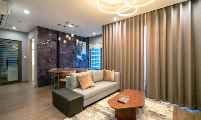 Gia Lam Apartment | Stylish 2-Bedroom Retreat at Vinhomes Ocean Park