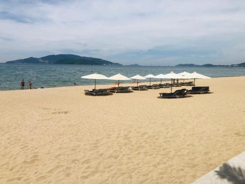 Tran Phu Beach Apartment | Oceanfront Gold Coast Apartment in Nha Trang - 4-Star Stay