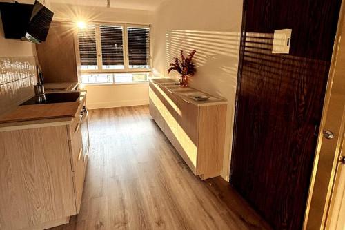 Perrache Apartment | Discover Cœur de Confluence: Ideal for Family Getaways