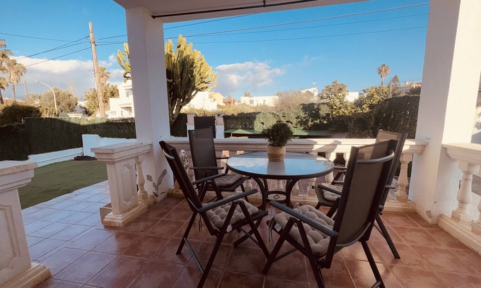 Badia Blava House | Top-Rated C'an Brull: Pet-Friendly Hotel with Spa & Kitchen