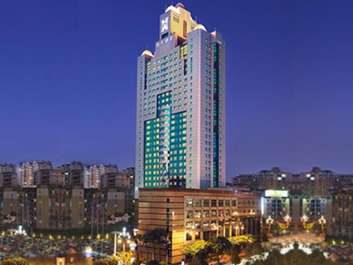 Fengze Hotel | Experience Elegance at C&D Hotel Quanzhou - 5 Star Retreat